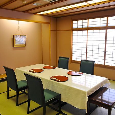 Yugawara Onsen Kawasegien Isuzu Hotel Atami  Extérieur photo